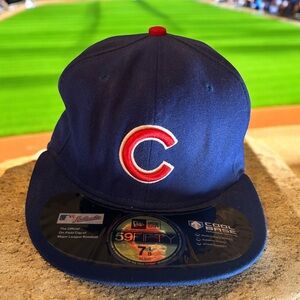 New Era 59FIFTY Chicago Cubs Authentic Collection Fitted Hat 7 1/8 Navy Red**